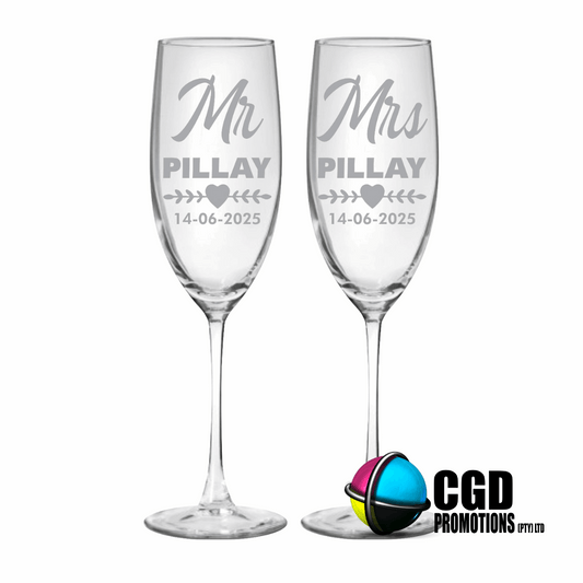 “Sandblasted Mr and Mrs personalized champagne glasses with surname and wedding date – elegant wedding toasting flutes”