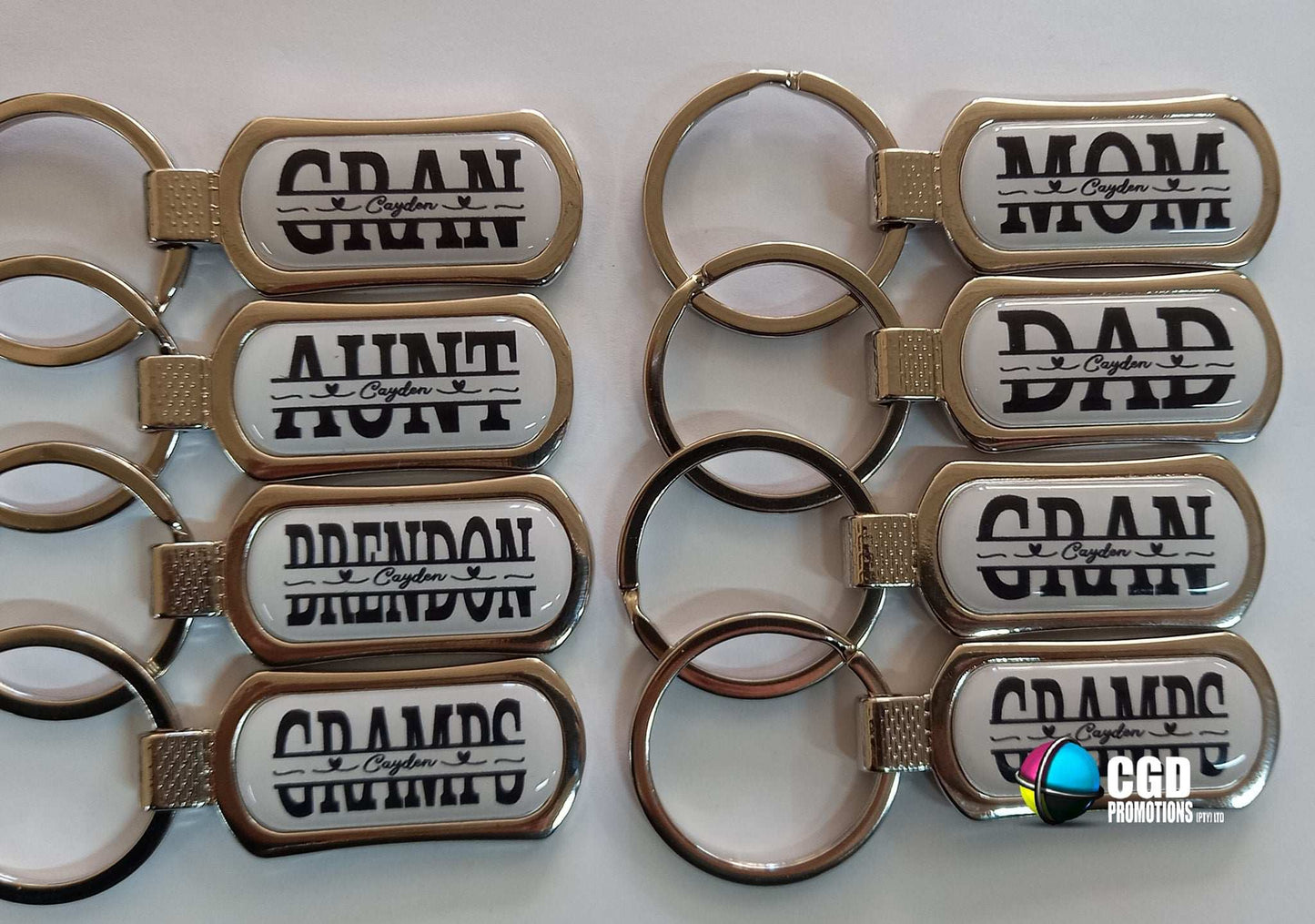 Personalized Domed Keyring – Custom Name with Kids’ Names in Between