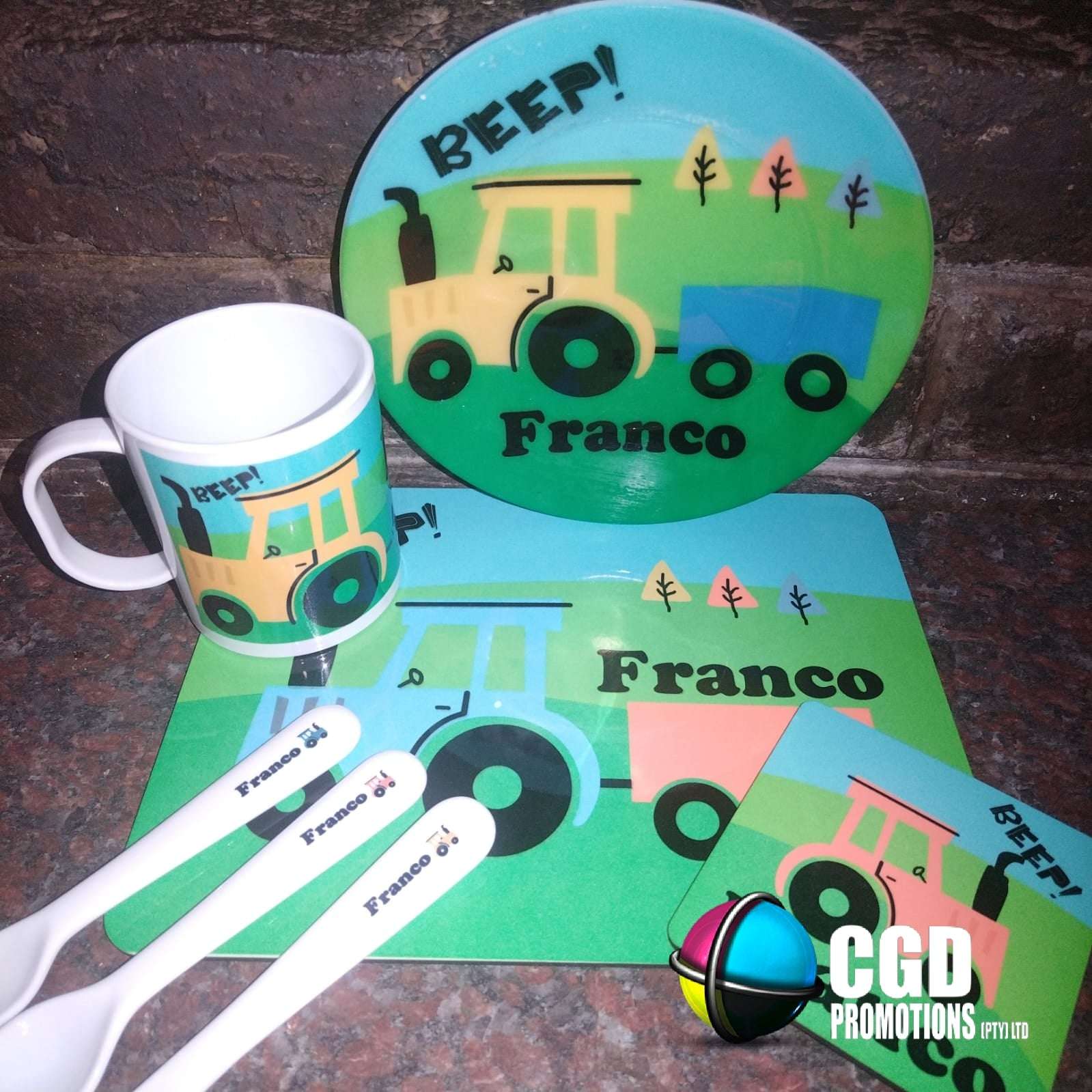 Custom Design Kids Dinner Set - Personalised Kids Plastic Dinner Set SA | CGD Promotions